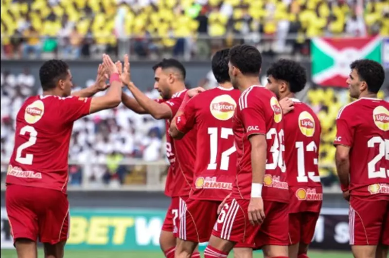 ثلاثي الأهلي: نبارك للشعب المغربي